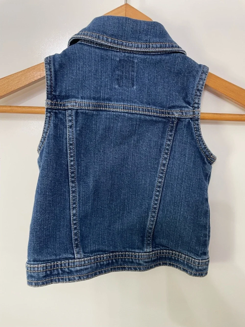 Old Navy Sleeveless Denim Jean Vest Med Blue Wash Girls 4T Cottagecore Outdoor